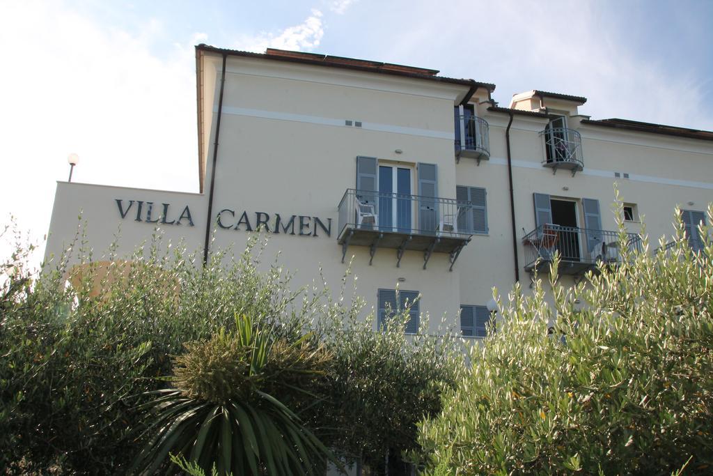 Residence Villa Carmen Fronte Mare A 50 Mt ピエトラ・リーグレ エクステリア 写真