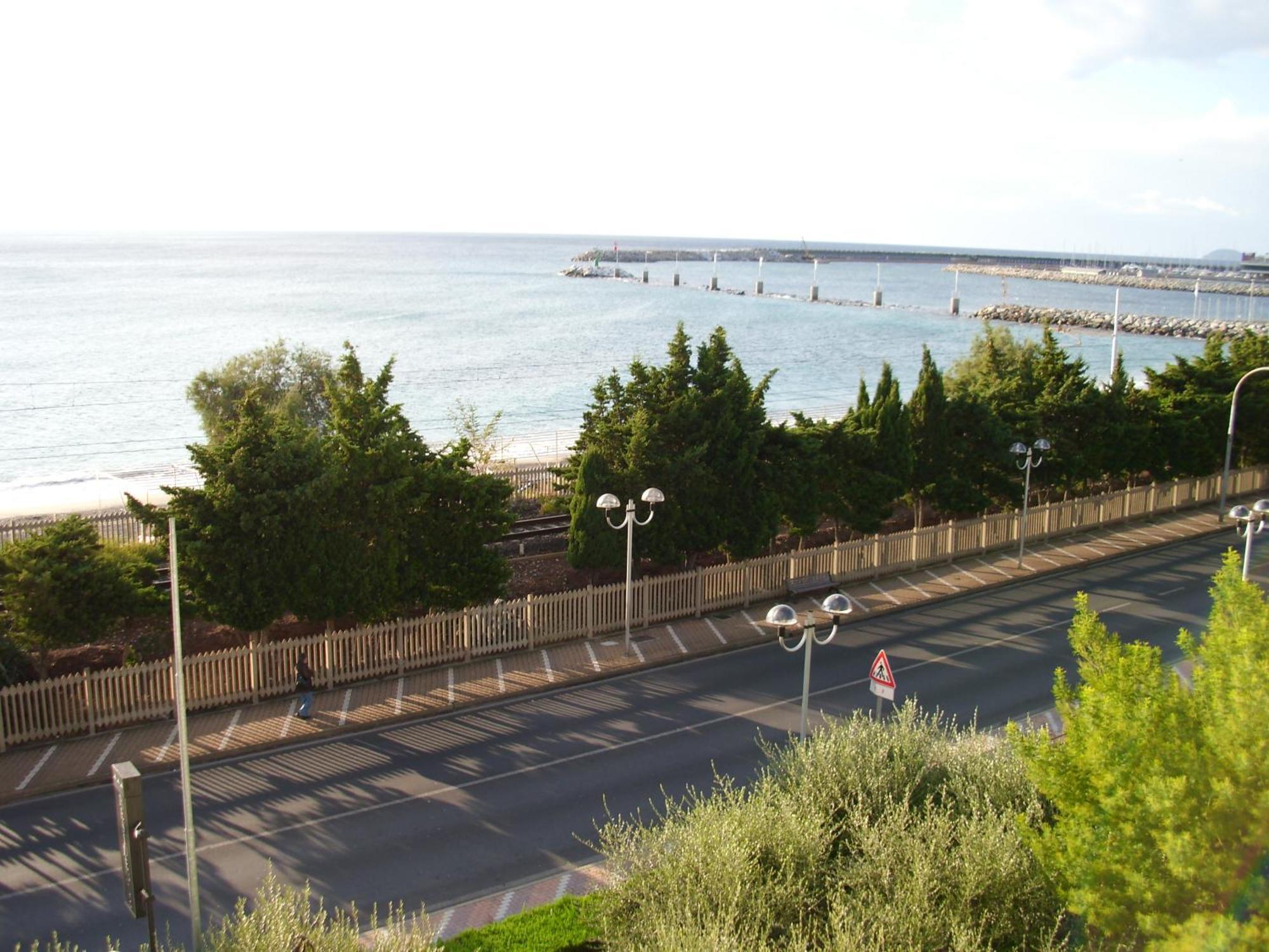 Residence Villa Carmen Fronte Mare A 50 Mt ピエトラ・リーグレ エクステリア 写真