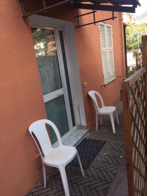 Residence Villa Carmen Fronte Mare A 50 Mt ピエトラ・リーグレ エクステリア 写真